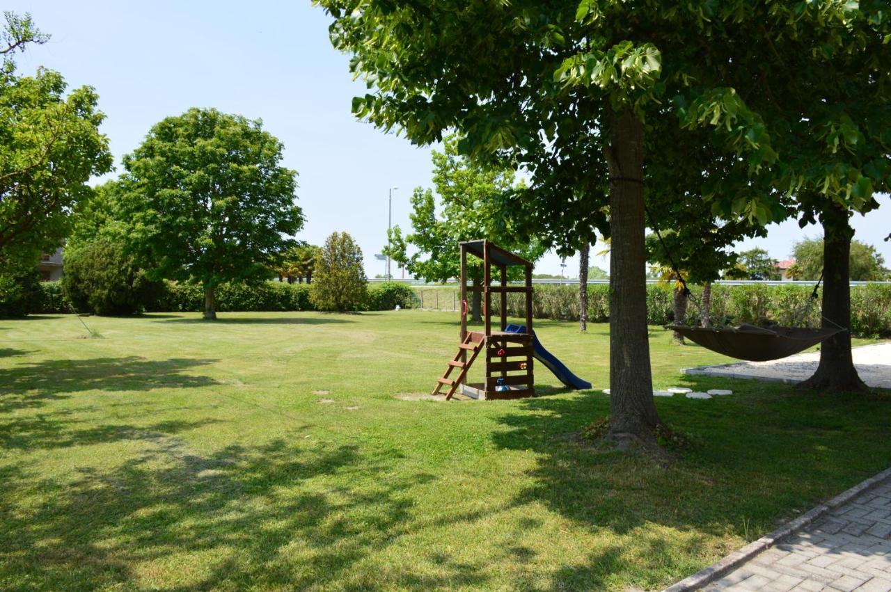 Villa Roma Holidays Jesolo Exterior photo